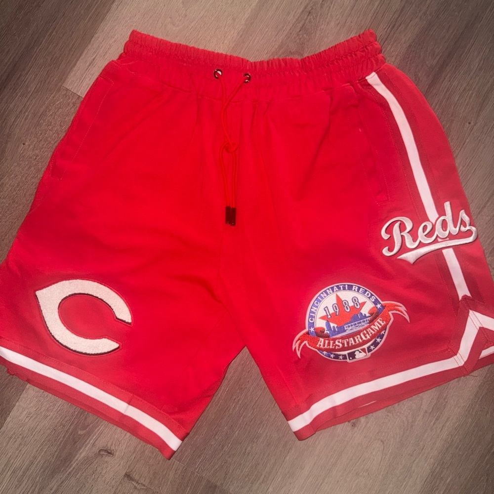 Pro baseball team Cincinnati Reds  Bright Red Sports Shorts. Size large